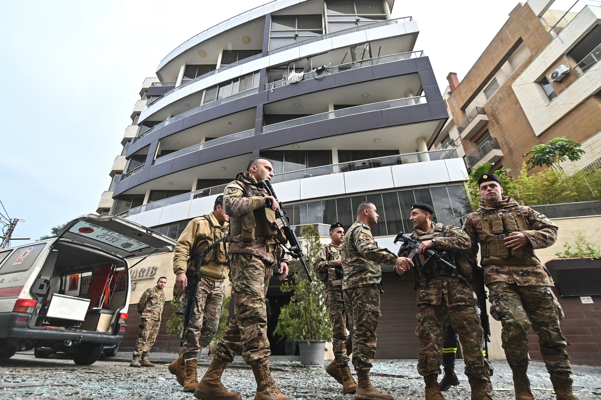 အစ္စရေးက ဘေရွတ်တောင်ပိုင်းကို ပစ်ခတ်တိုက်ခိုက်၊ ဟက်ဇ်ဘိုလာအဖွဲ့ဝင်များ ဖမ်းမိဟုဆို