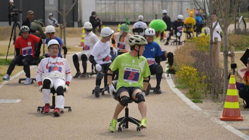 Formula 1 ကားပြိုင်ပွဲကို ရင်ဘောင်တန်းမယ့် ဂျပန်က ရုံးကုလားထိုင်မောင်း ပြိုင်ပွဲ