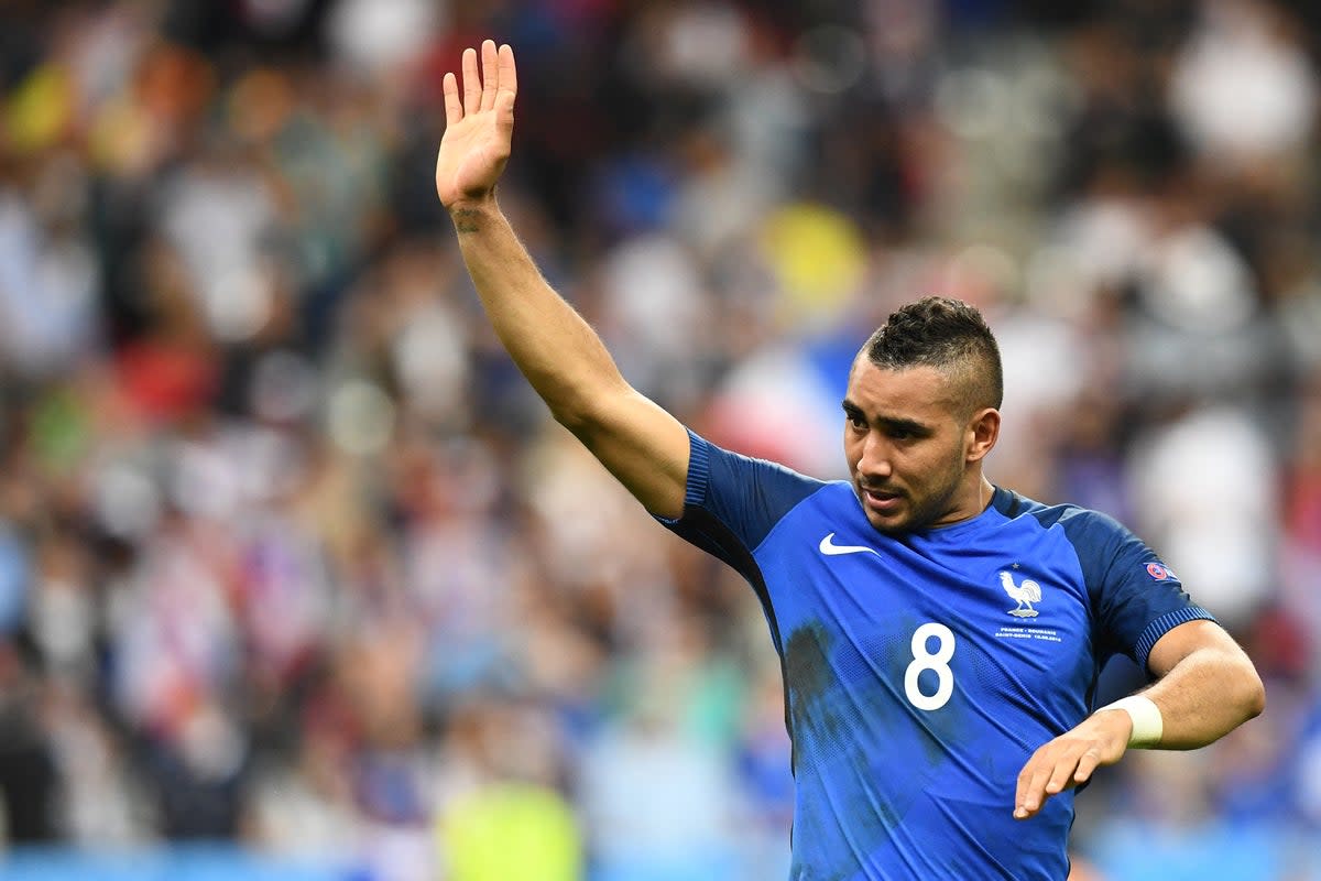 ဝက်စ်ဟမ်းနဲ့ ပြင်သစ်ကွင်းလယ်လူဟောင်း ဒီမီထရီ ပါယက် ကစားသမားဘဝကနေ အနားယူ