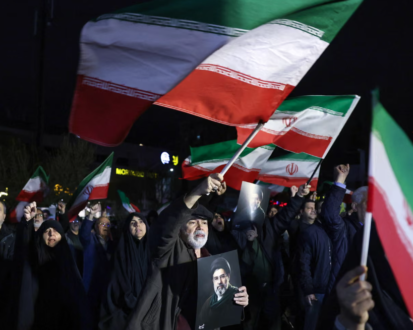 စနစ်တကျ စီစဉ်ထားသည့် ဆန္ဒပြပွဲ ရာပေါင်းများစွာက အီရန်အစိုးရ၏ ကြံ့ကြံ့ခံနိုင်စွမ်းကို ပြသနေကြောင်း ပညာရှင်များ ဆို