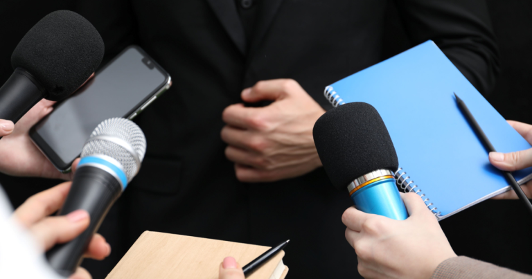 ထိုင်းလူ့အဖွဲ့အစည်းက သတင်းထောက်များကို အယုံကြည်ဆုံးဖြစ်ကြောင်း စစ်တမ်းဖော်ပြ