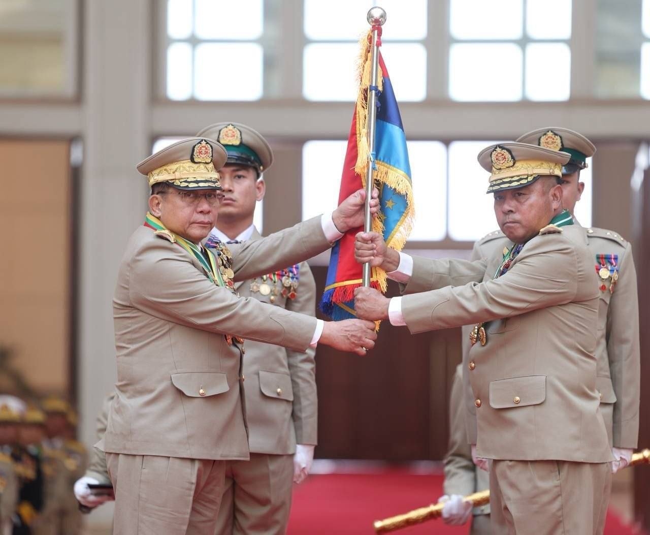 စစ်ခေါင်းဆောင် မင်းအောင်လှိုင် တပ်ချုပ် ရာထူးမှ အနားယူ