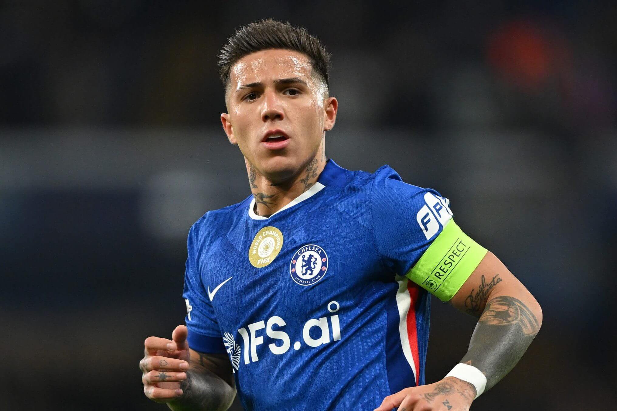 ချယ်လ်ဆီး ချမှတ်လိုက်တဲ့ ပြစ်ဒဏ်က ‘မျှတမှုမရှိ’လို့ ဖာနန်ဒက်စ်ရဲ့ အေးဂျင့် ဝေဖန်