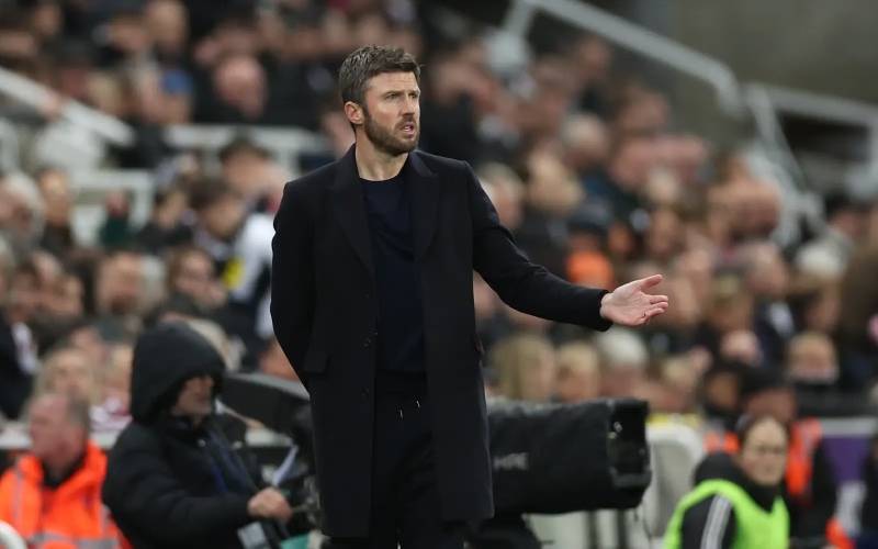 မာတီနက်စ်ရဲ့ အနီကတ်နဲ့ပတ်သက်ပြီး ‘အဆိုးရွားဆုံး ဆုံးဖြတ်ချက်’ လို့ ကာရစ် ဝေဖန်