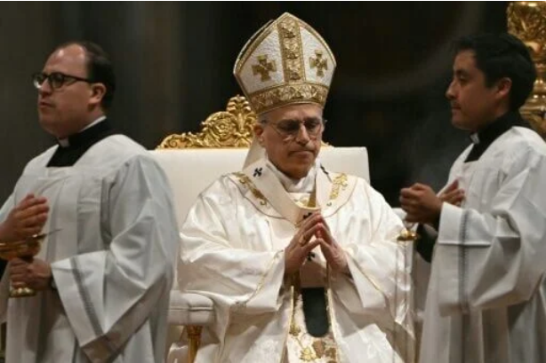 အရှေ့အလယ်ပိုင်းတွင် စစ်မီးတောက်နေချိန် ‘ငြိမ်းချမ်းရေးကို ရွေးချယ်ကြရန်’ ပုပ်ရဟန်းမင်းကြီး တိုက်တွန်း