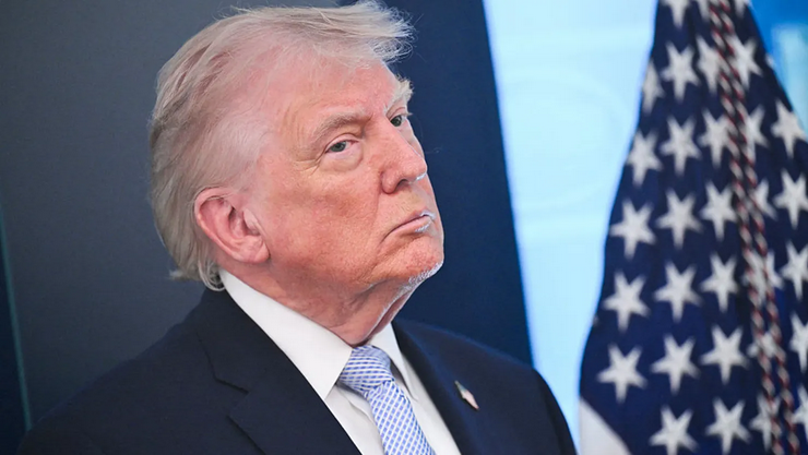 ‘အီရန်ကို လက်နက်ထောက်ပံ့သည့်’ နိုင်ငံများကို ၅၀ ရာခိုင်နှုန်း အခွန်စည်းကြပ်မည်ဟု ထရမ့် ခြိမ်းခြောက်