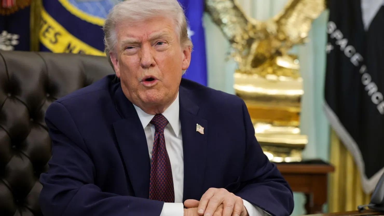 ဟော်မုဇ် ရေလက်ကြားကို အမေရိကန် စတင် ပိတ်ဆို့၊ အီရန် ‘တိုက်ခိုက်ရေးသင်္ဘောများ’ ကို ထရမ့် သတိပေး