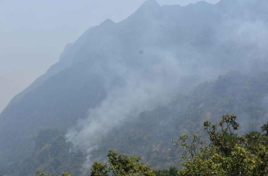 ထိုင်းမြောက်ပိုင်းဒေသ အဆိပ်သင့်မြူခိုးများကြောင့် အဆုတ်ထိခိုက်နိုင်ခြေရှိဟု ကျွမ်းကျင်သူ သတိပေး