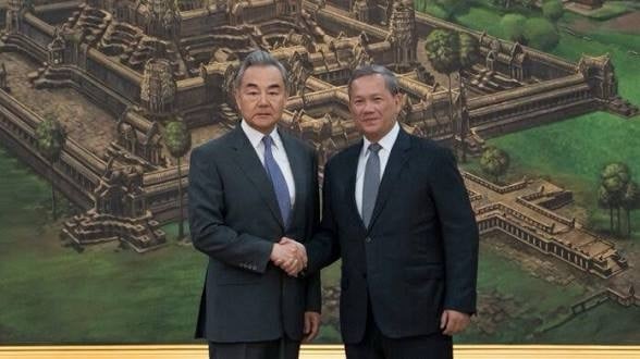 ကျားဖြန့်စင်တာများကို အမြစ်ပြတ် ချေမှုန်းရန် ကမ္ဘောဒီးယားအား ဝမ်ယိ တိုက်တွန်း