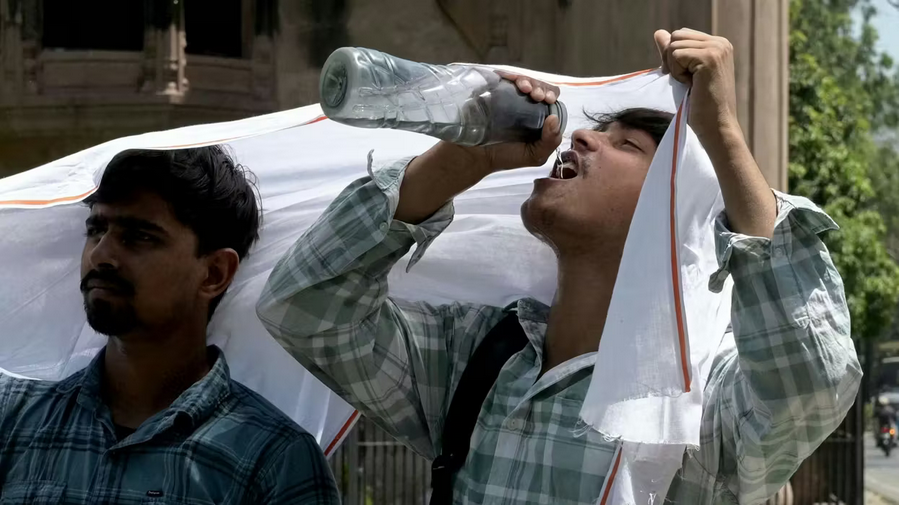 အိန္ဒိယက ကမ္ဘာ့အပူဆုံးနိုင်ငံ ဖြစ်လာပြီး ထိပ်တန်းမြို့အားလုံးတွင် အပူချိန် ၄၅ ဒီဂရီစင်တီဂရိတ်ခန့်ရှိ