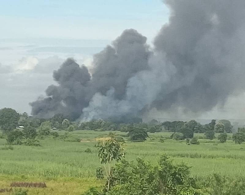 စစ်ကော်မရှင်တပ်၏ မီးရှို့မှုကြောင့် ၅ နှစ်အတွင်း နေအိမ် ၁၀၀,၀၀၀ ကျော် ပျက်စီး