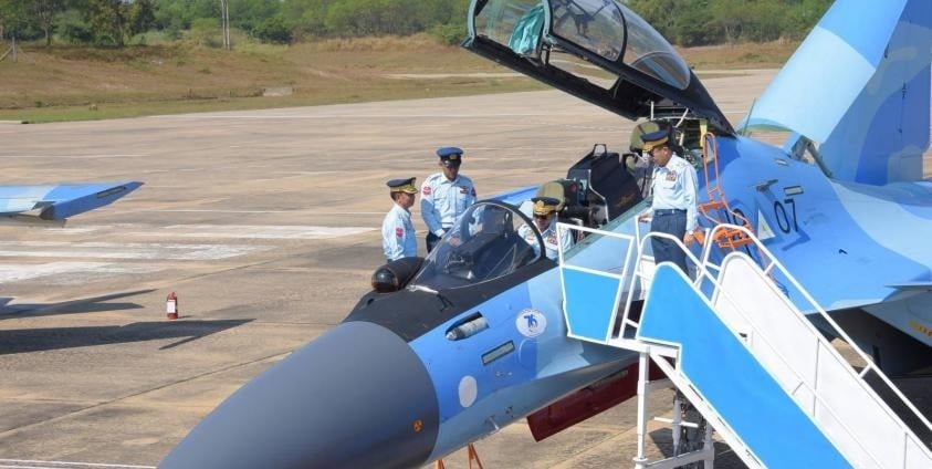 မင်းပြားနှင့် ကျောက်တော်ကို စစ်အုပ်စုတပ် ‌ဗုံးကြဲမှု ကလေးအပါ ၃ ဦး သေဆုံး