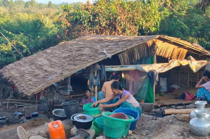ကျောက်ဖြူ-ရမ်းဗြဲ ကားလမ်းကို စစ်အုပ်စု ထိန်းချုပ်ရန် ကြိုးပမ်းမှုကြောင့် တိုက်ပွဲပြင်းထန်၊ ထောင်နှင့်ချီသော စစ်ရှောင်များ အကူညီလိုအပ်