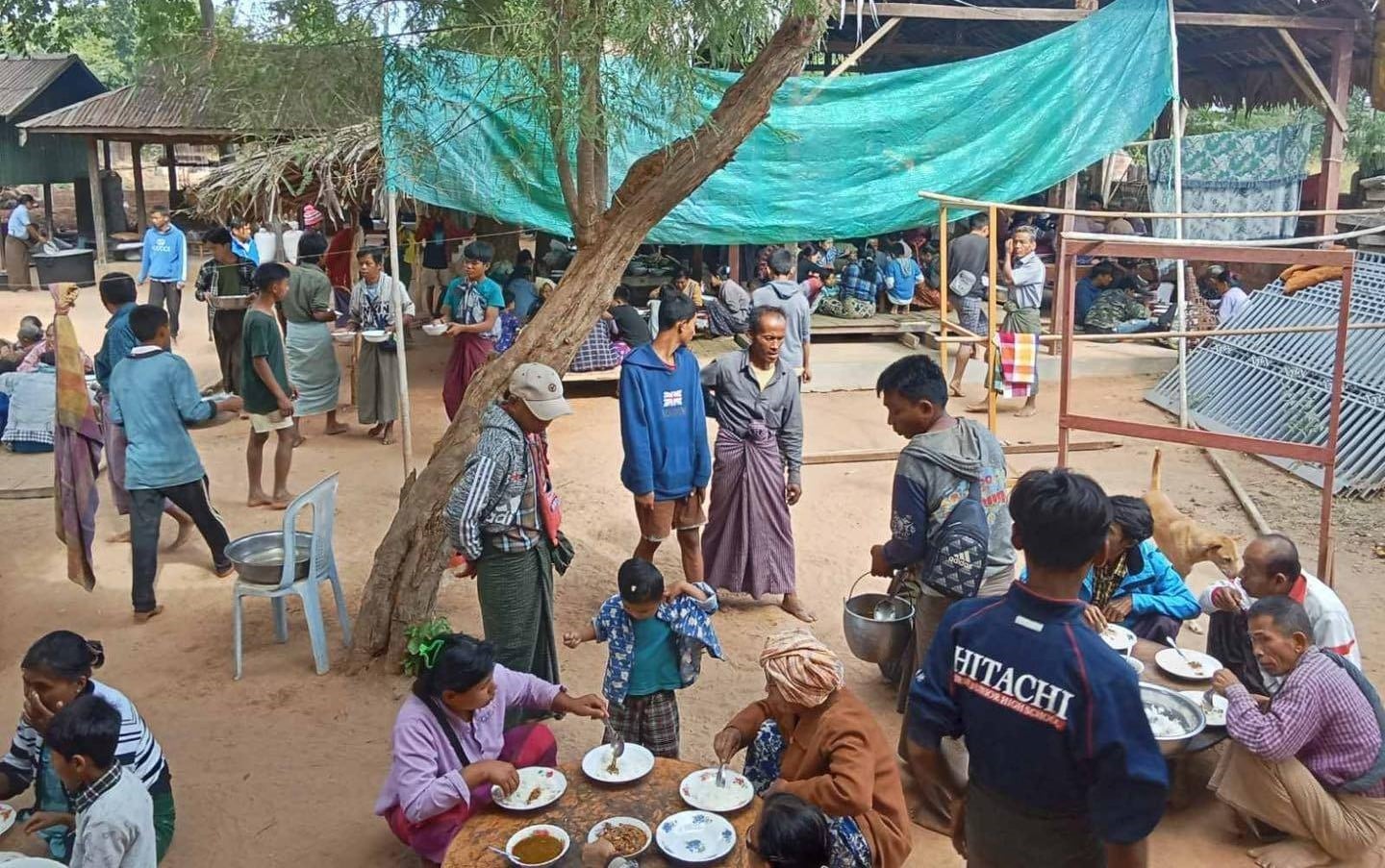 ပခုက္ကူတွင် စစ်အုပ်စုက ကုန်ပစ္စည်းသယ်ယူခွင့် ပိတ်ဆို့မှုကြောင့် ကုန်ဈေးနှန်းမြင့်တက်